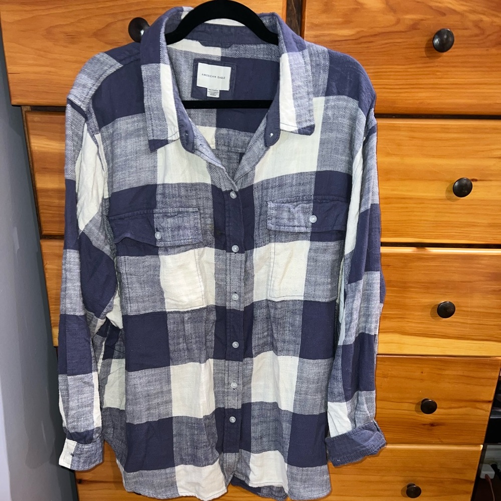 AEO Blue Oversized Flannel Buffalo Plaid Button Up Top XXL Great Condition